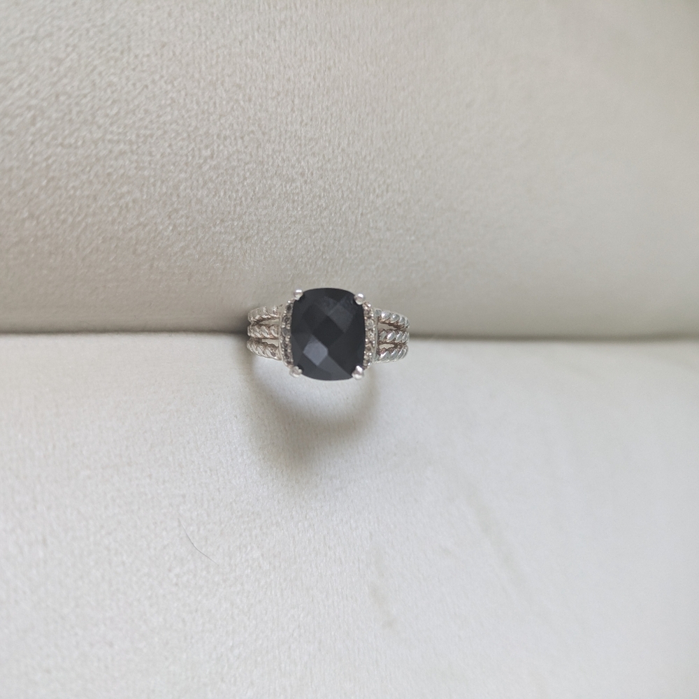 Sterling Silver And Black Onyx Ring